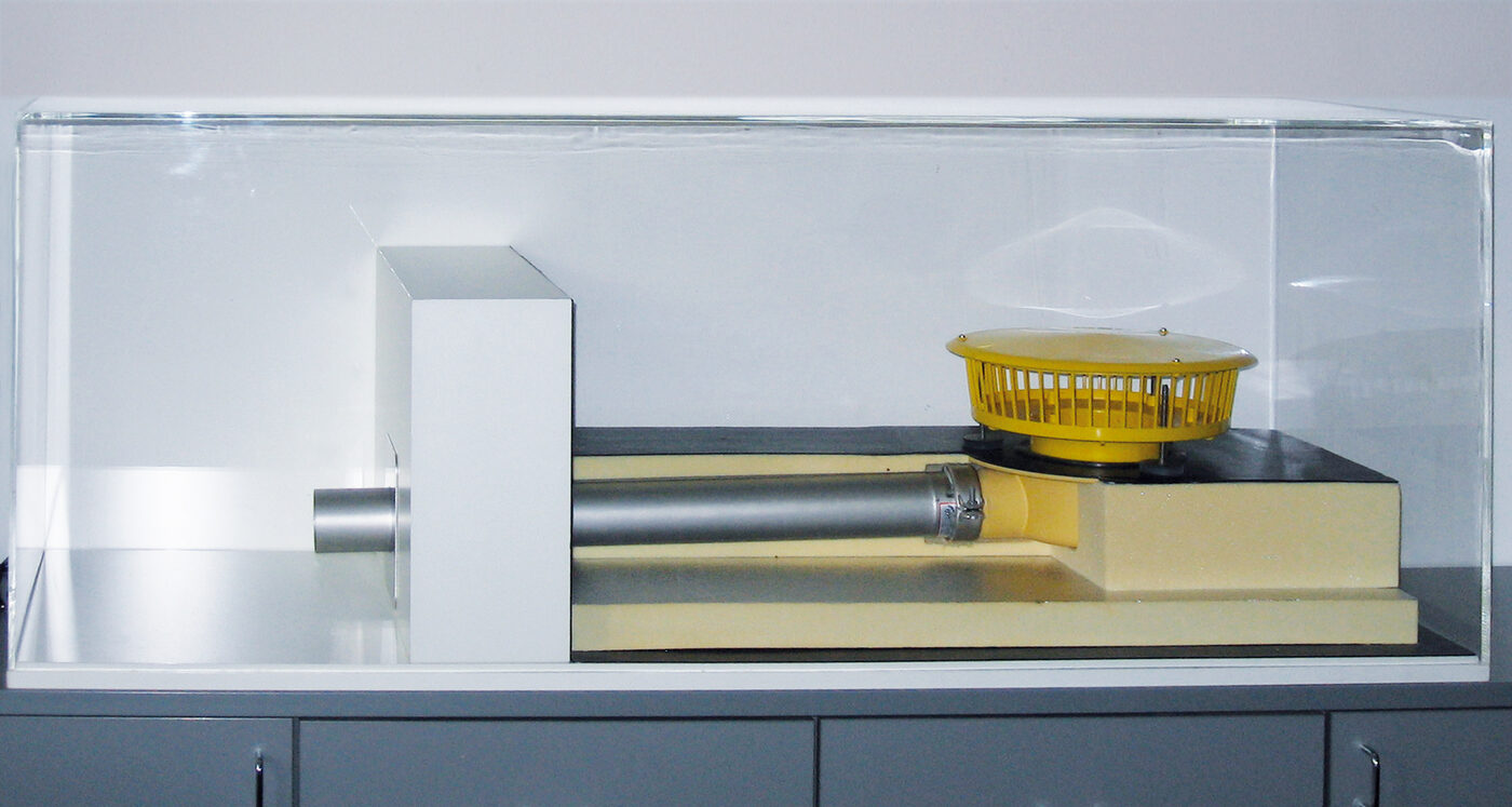 Maßgefertigtes weißes Sideboard